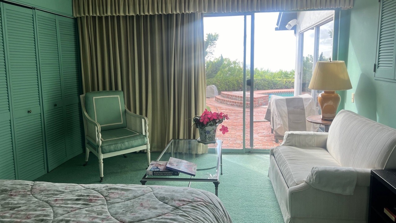 Photo of Bedroom in La Jolla Shores