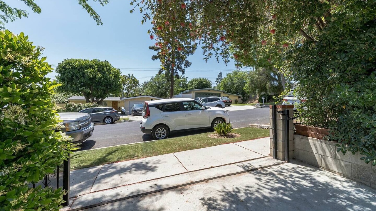 Photo of Others in Santa Clarita