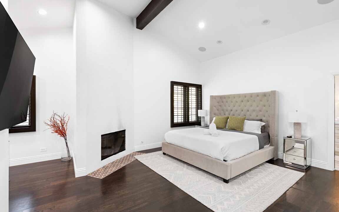 Photo of Bedroom in Beverly Glen