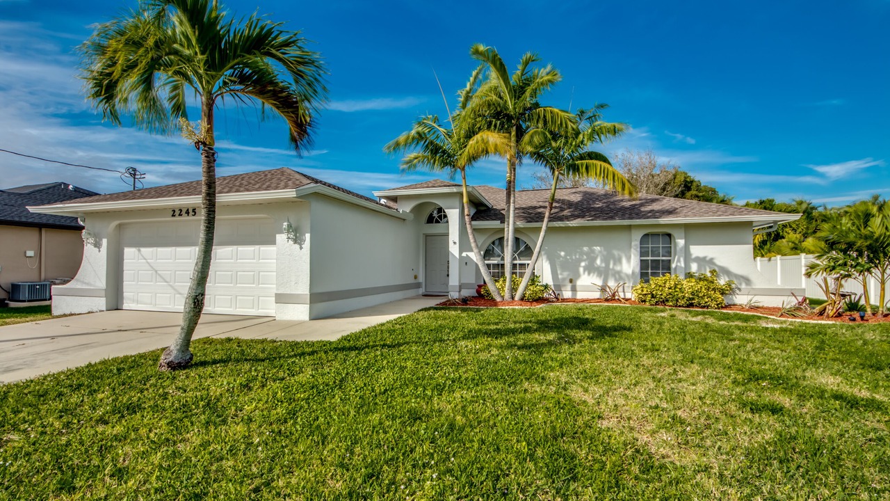 Photo of Outdoor in Pelican