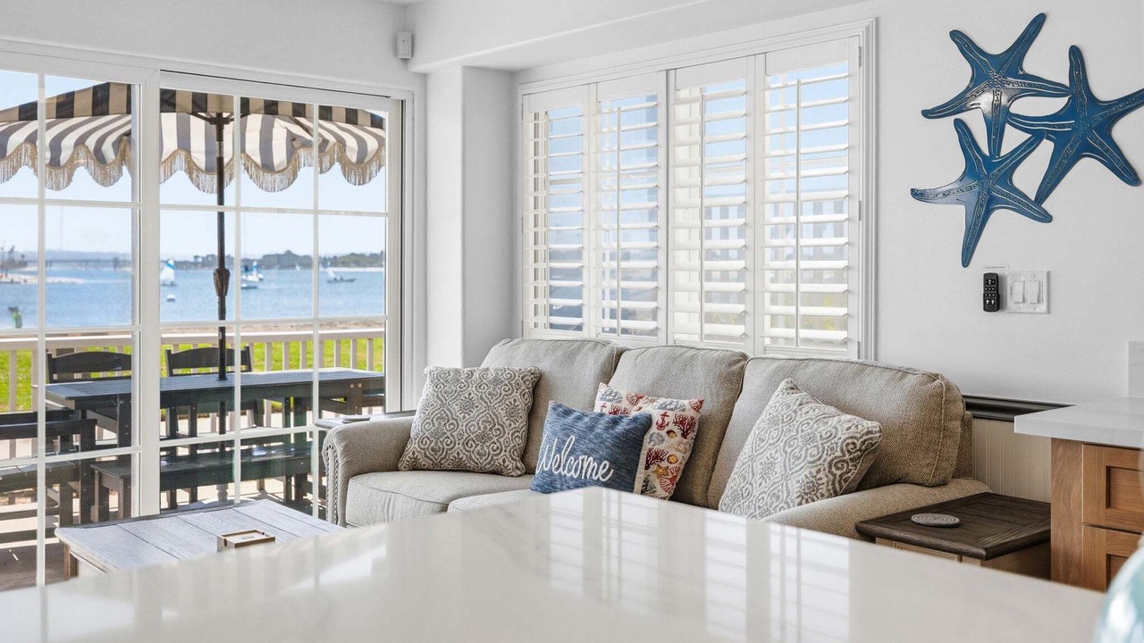 Photo of Livingroom in Mission Beach