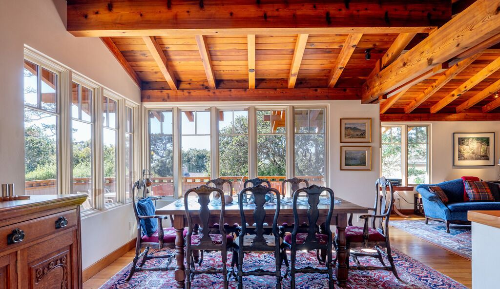 Photo of Livingroom in Golden Rectangle
