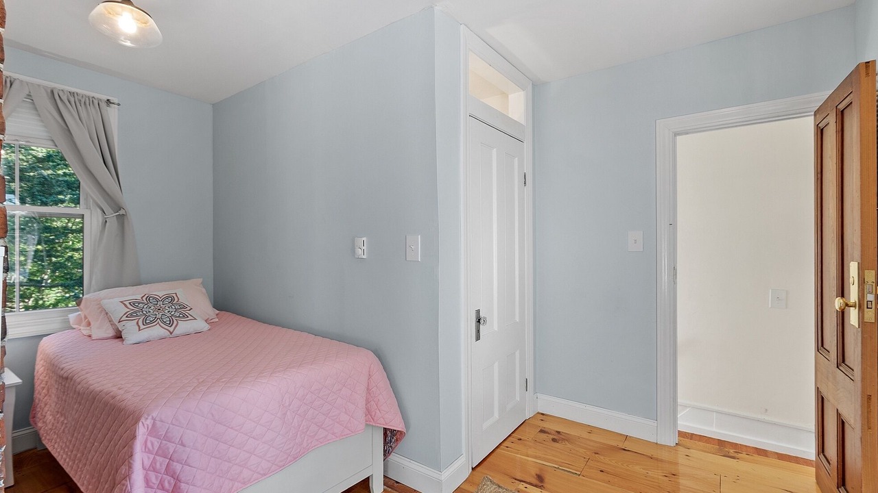 Photo of Bedroom in Gloucester