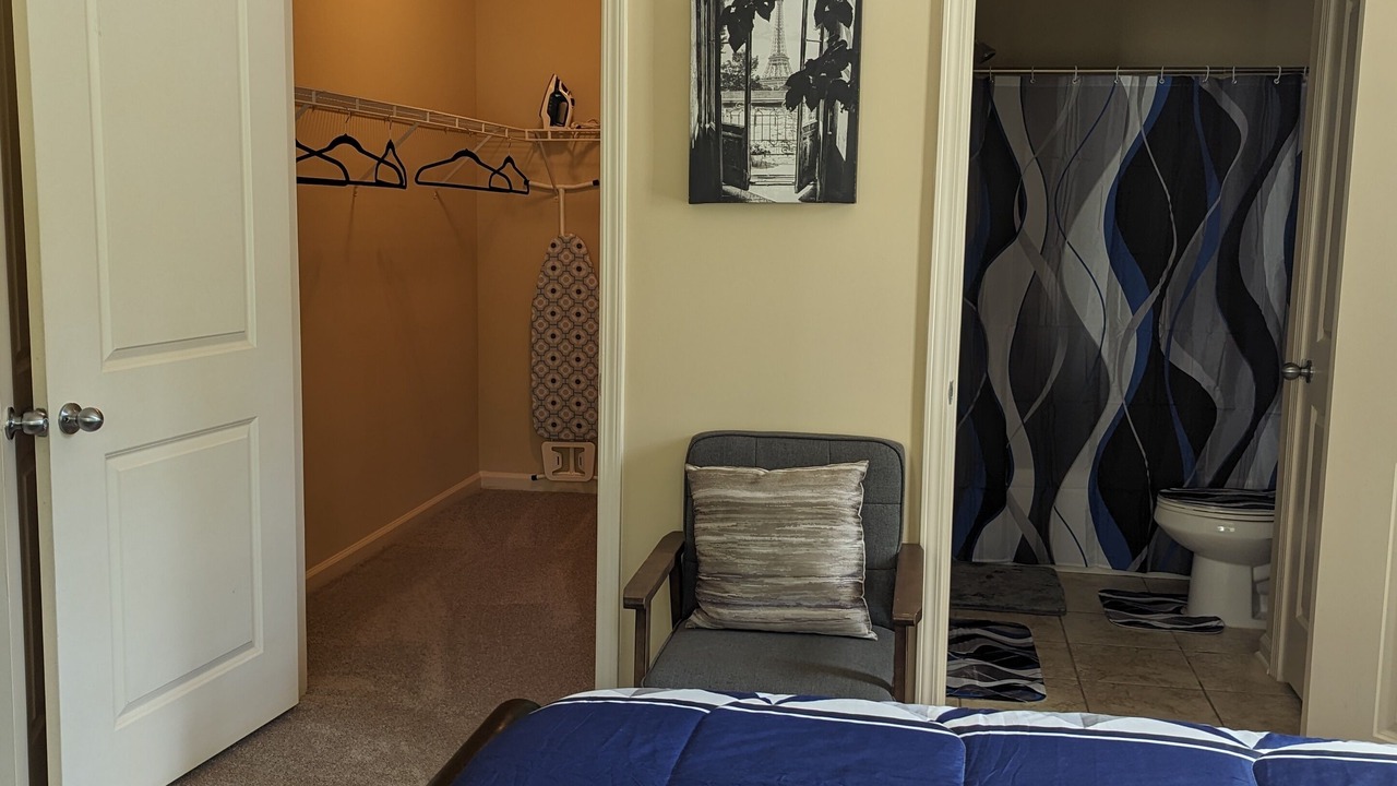Photo of Bedroom in Executive Park