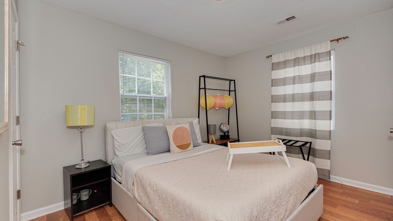 Photo of Bedroom in Enderly Park