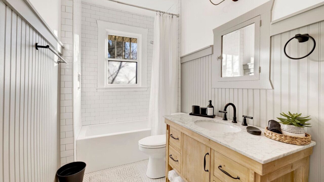 Photo of Bathroom in Crestline Heights