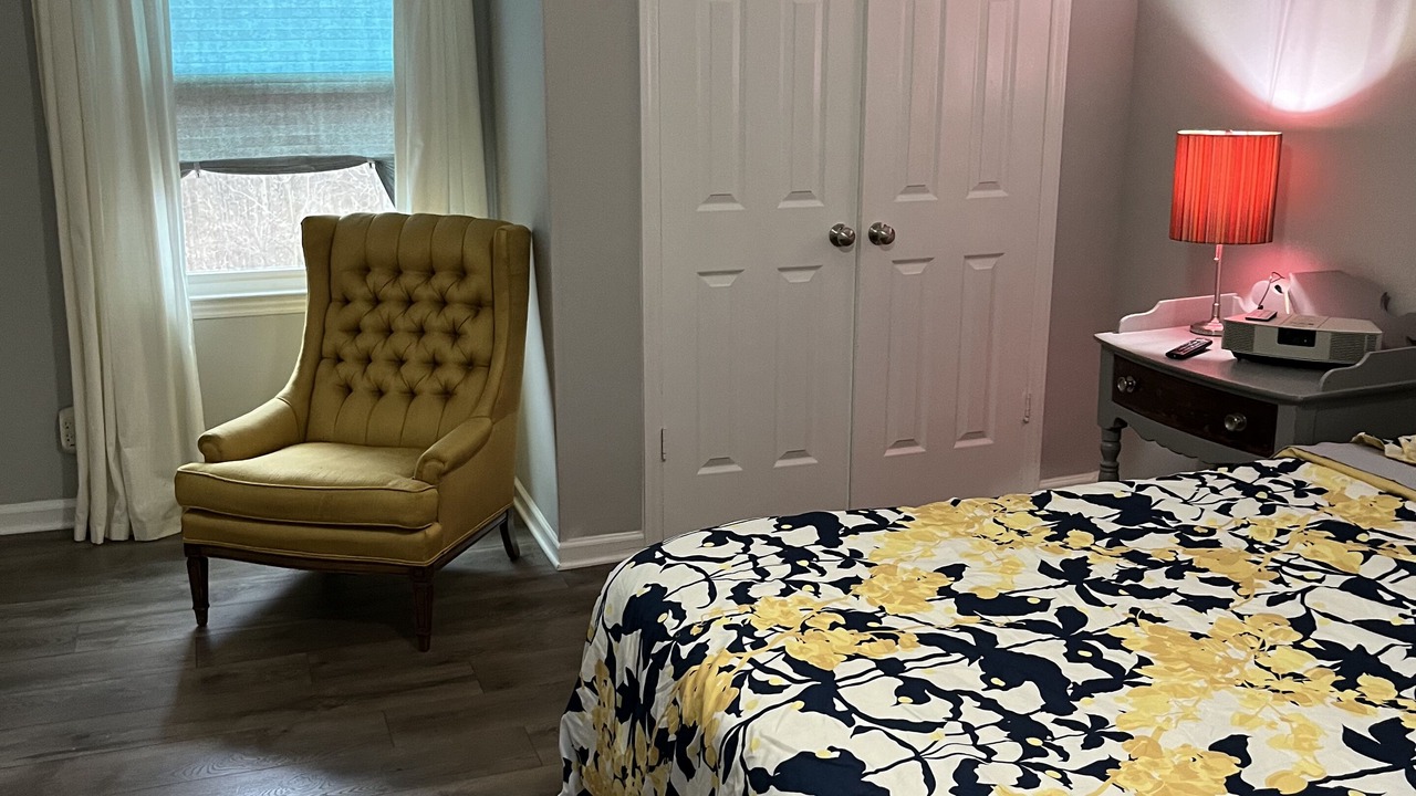 Photo of Bedroom in Bowling Green