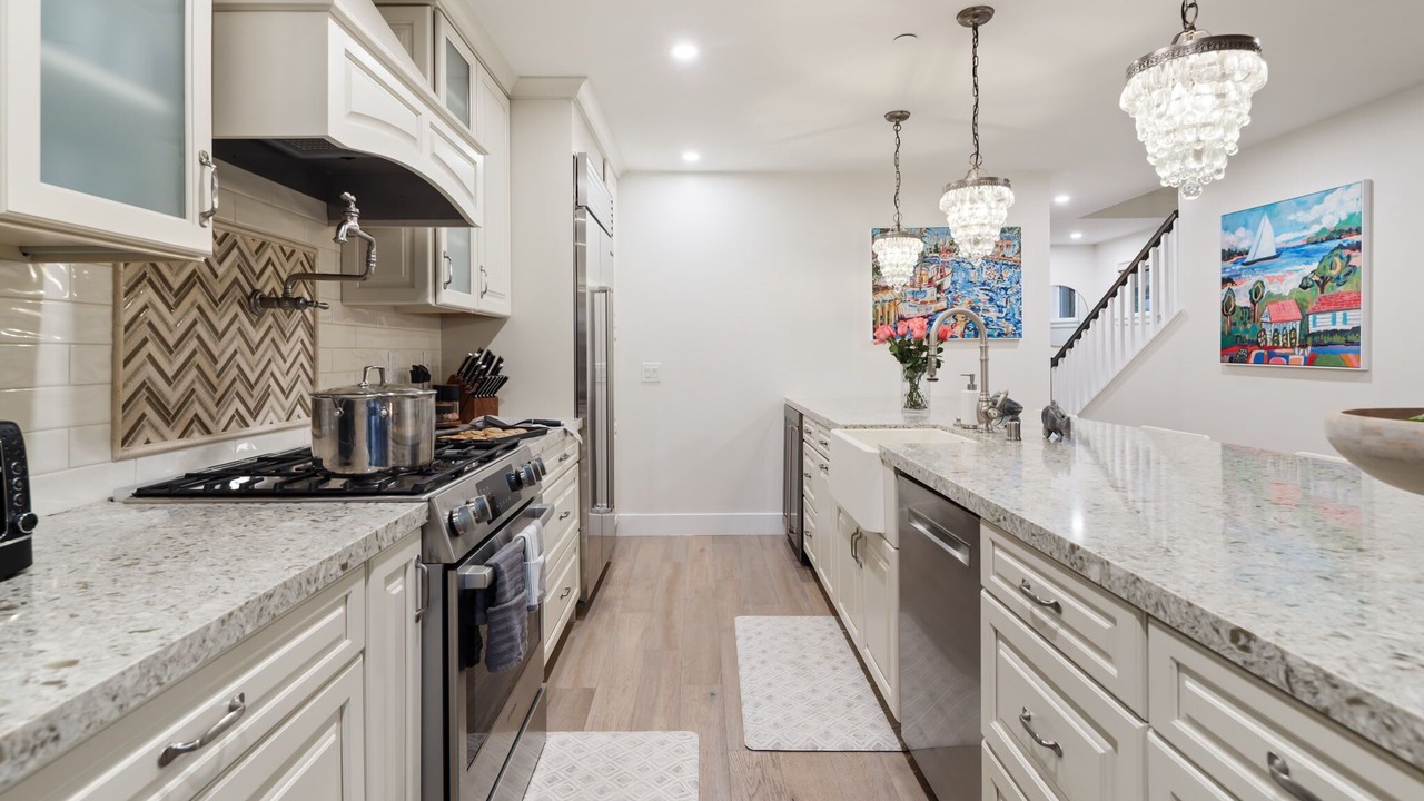 Photo of Kitchen in Beach Barber Tract