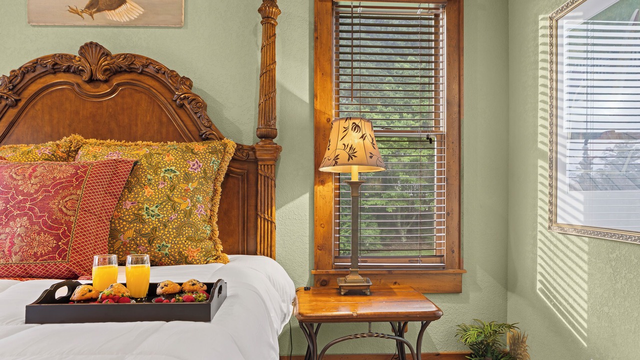 Photo of Bedroom in River Ridge