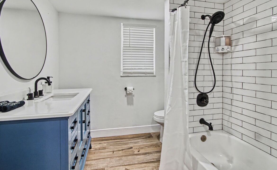 Photo of Bathroom in Eight Lakes