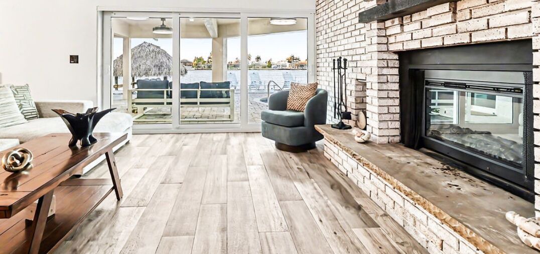 Photo of Livingroom in Eight Lakes