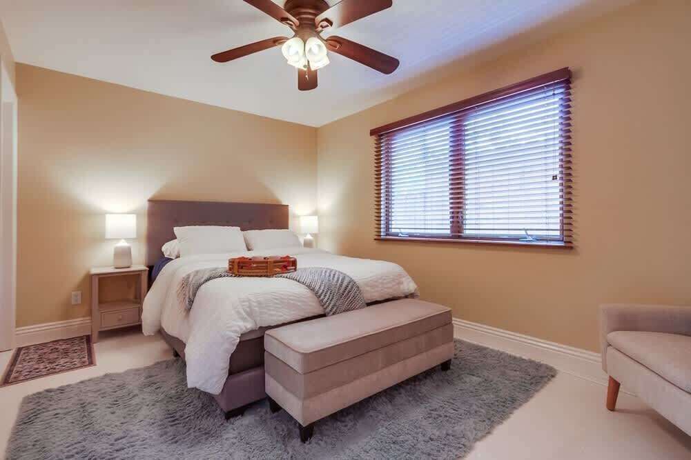 Photo of Bedroom in Village of La Jolla