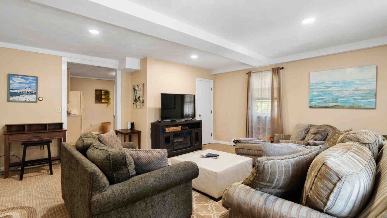 Photo of Livingroom in Amesbury