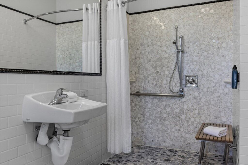 Photo of Bathroom in Park West