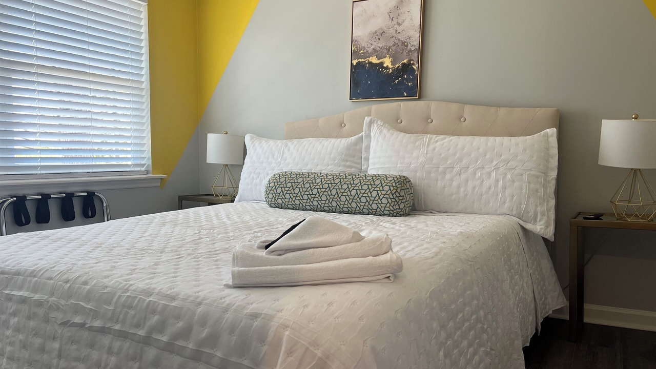 Photo of Bedroom in Villa Heights
