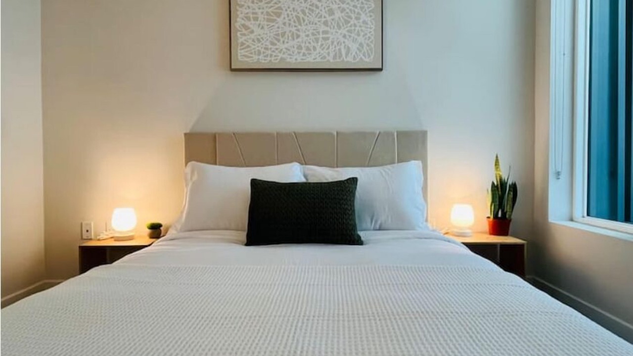 Photo of Bedroom in Hollywood