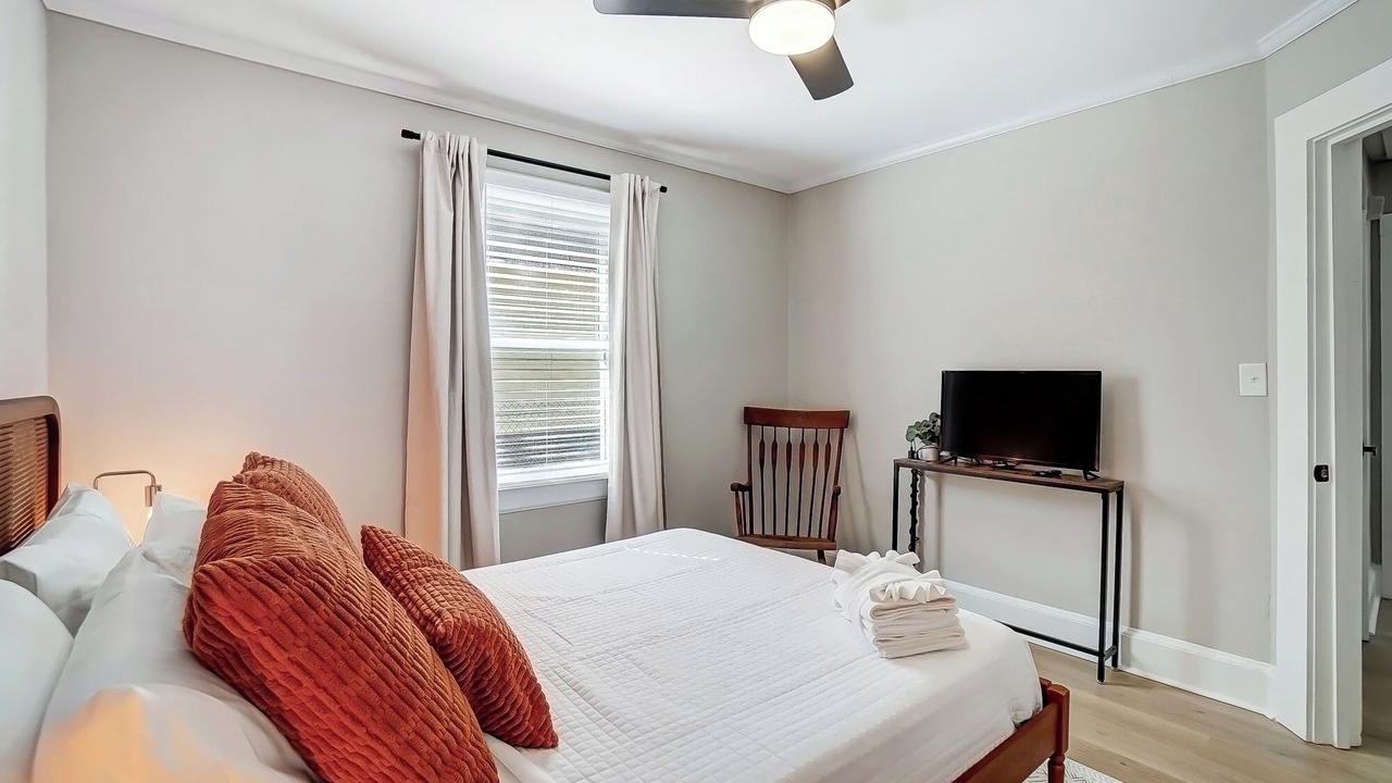 Photo of Bedroom in Enderly Park