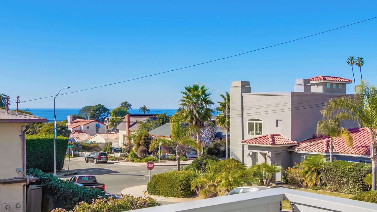 Photo of Patio Balcony in Village of La Jolla