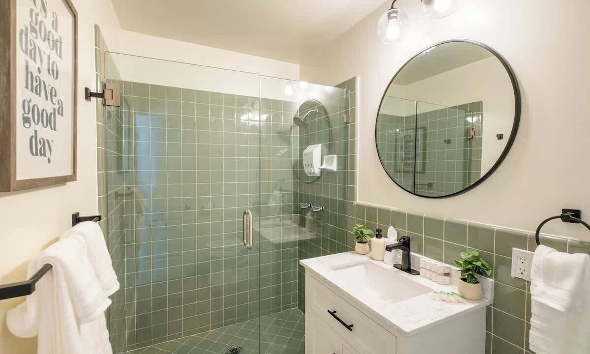Photo of Bathroom in Linda Vista