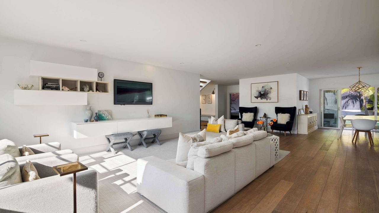 Photo of Livingroom in Beach Barber Tract