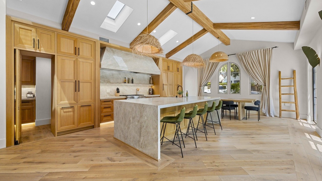 Photo of Kitchen in Beach Barber Tract