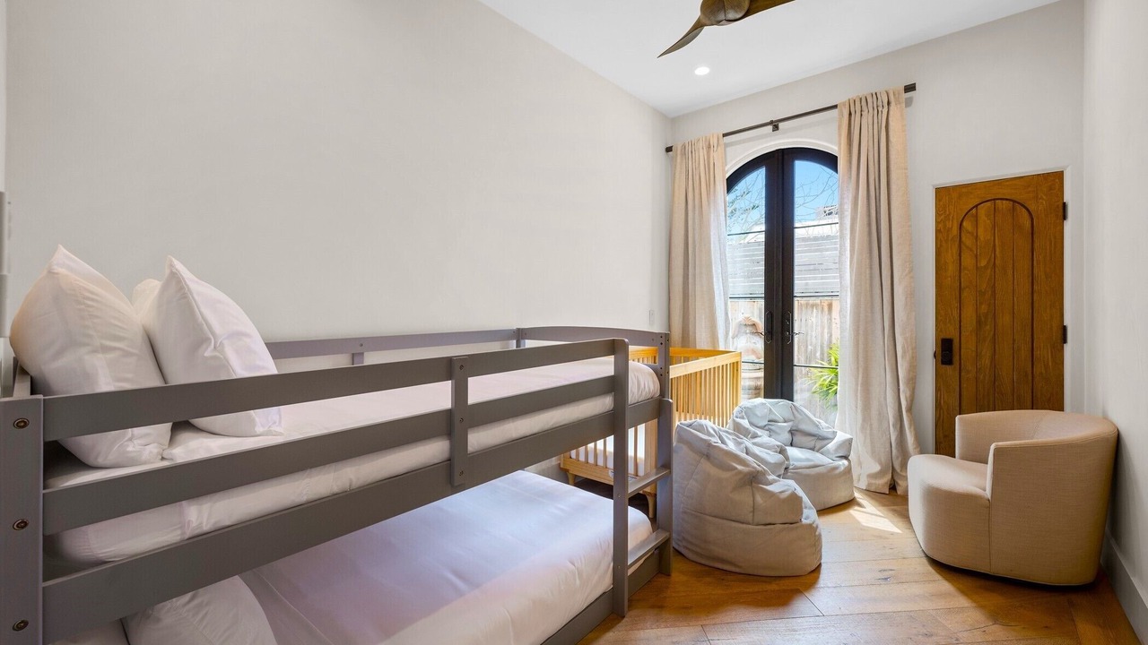 Photo of Bedroom in Beach Barber Tract