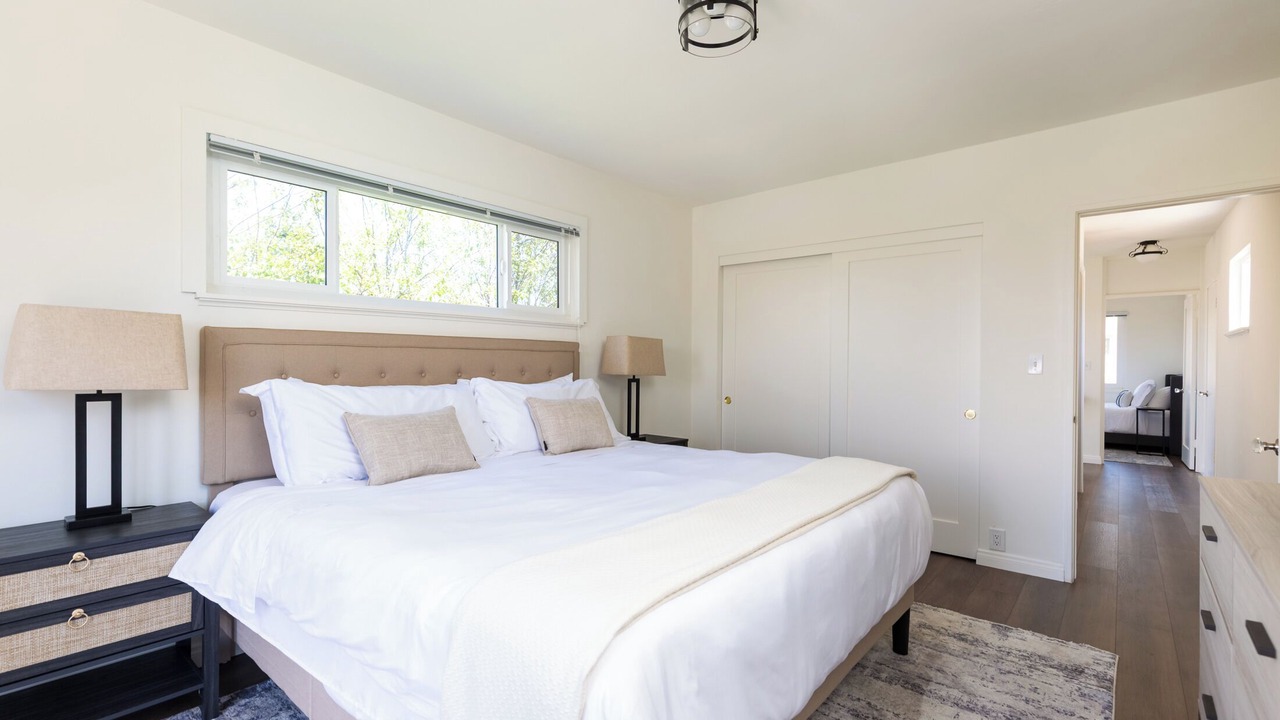 Photo of Bedroom in Village of La Jolla