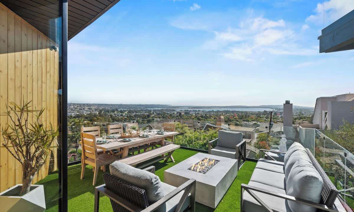Photo of Bedroom in Pacific Beach