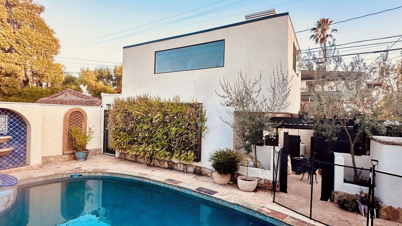 Photo of Outdoor in Beverly Grove
