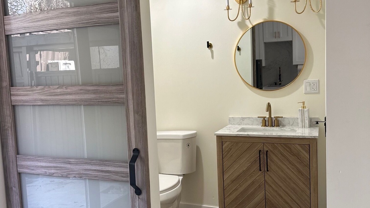 Photo of Bathroom in Beverly Grove