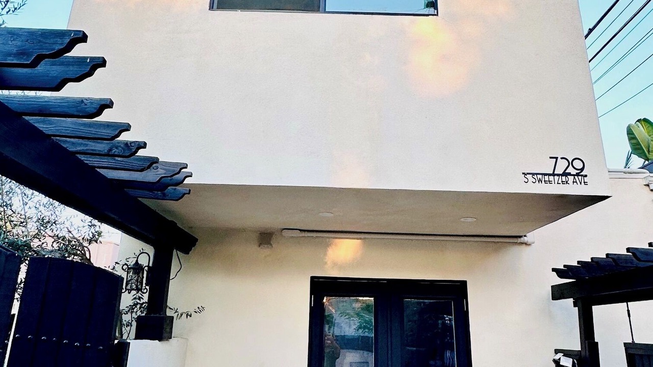 Photo of Outdoor in Beverly Grove