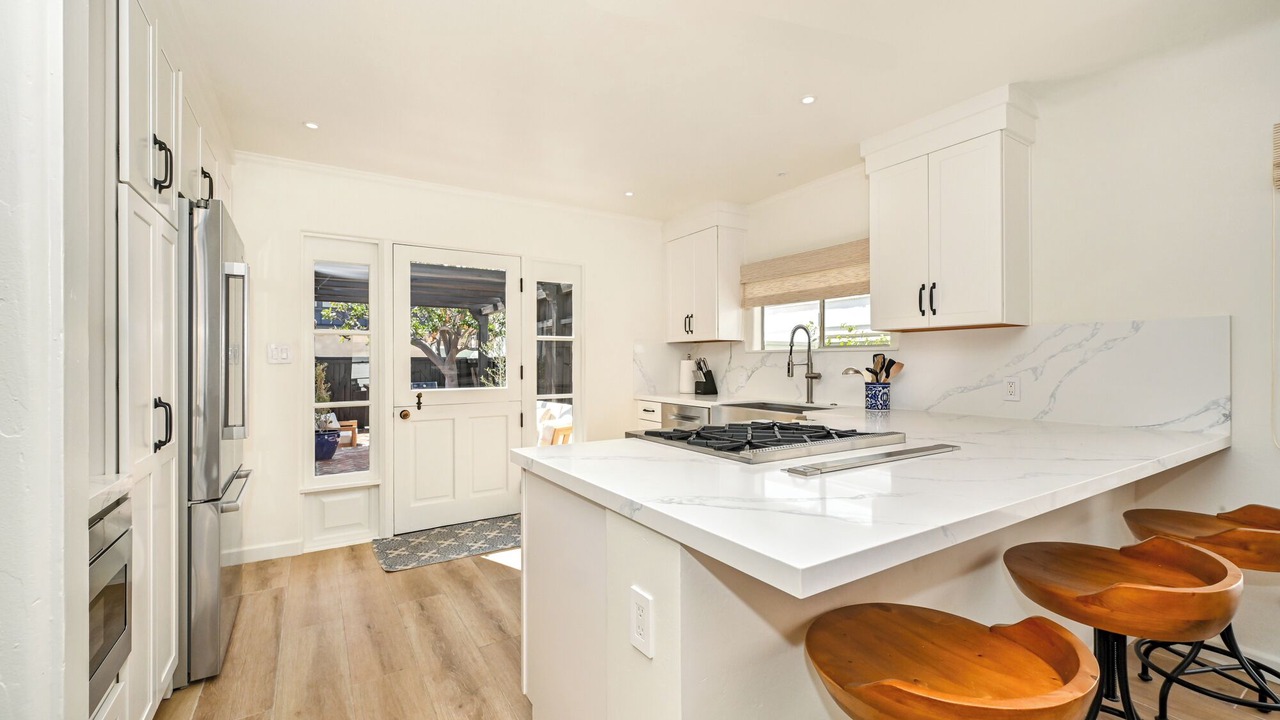 Photo of Kitchen in Balboa Peninsula