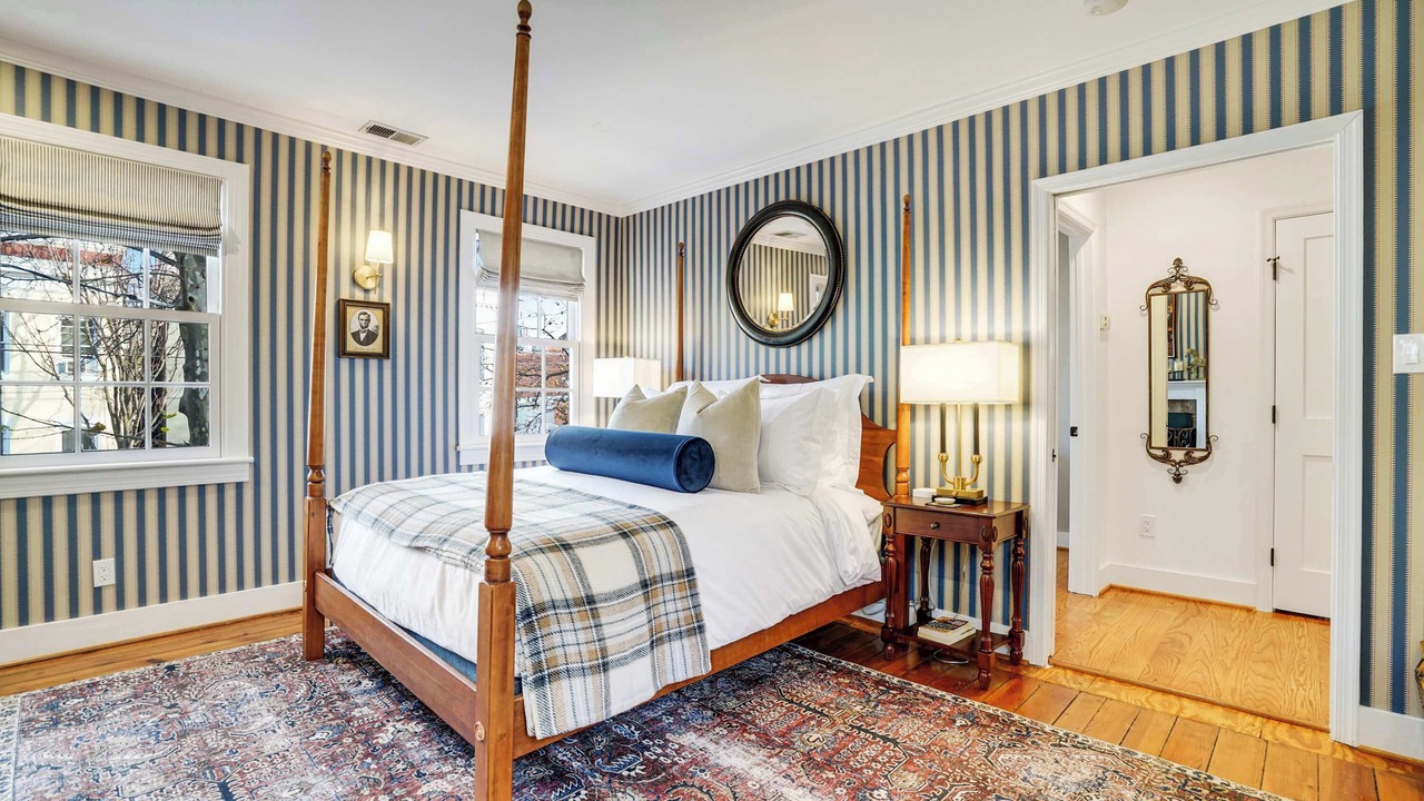 Photo of Bedroom in Old Town West