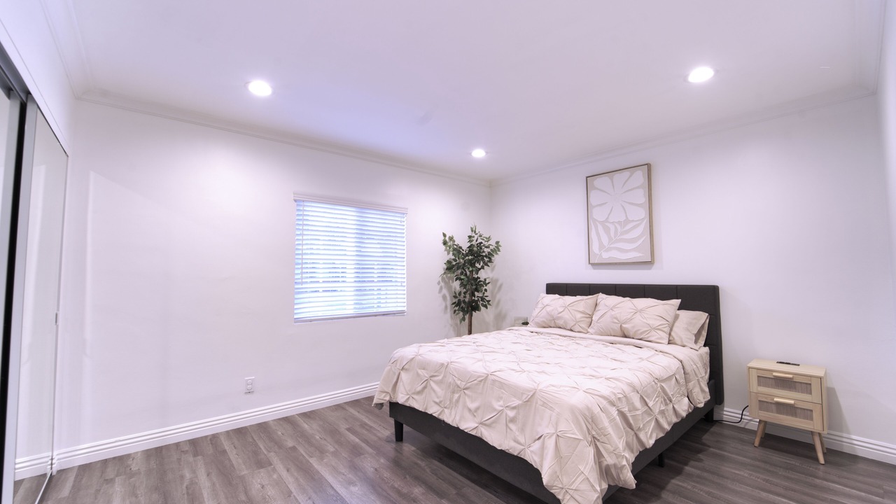 Photo of Bedroom in Panorama City