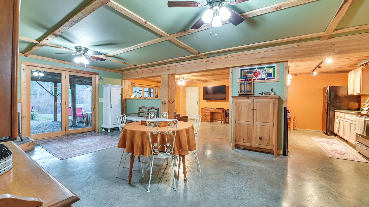 Photo of Others in Round Top