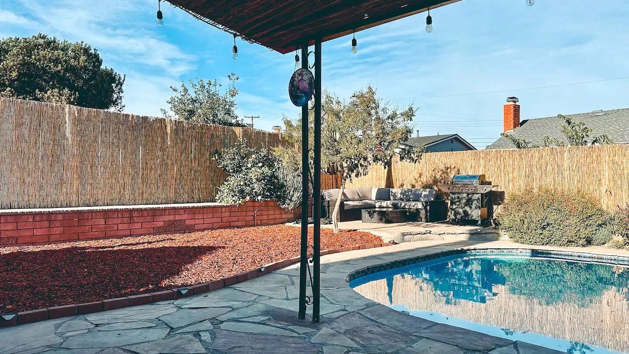 Photo of Outdoor in Paradise Hills