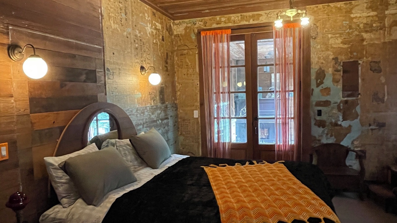 Photo of Bedroom in Anderson Valley