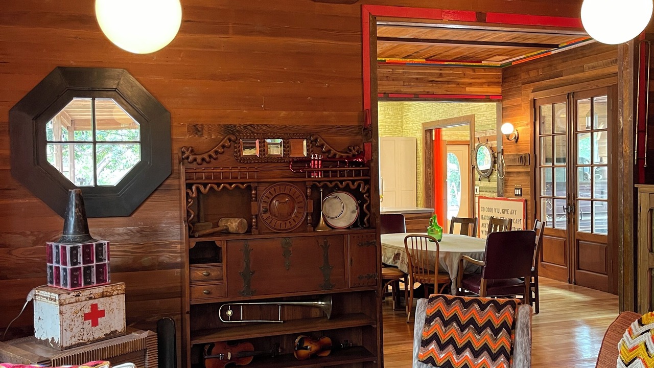 Photo of Livingroom in Anderson Valley