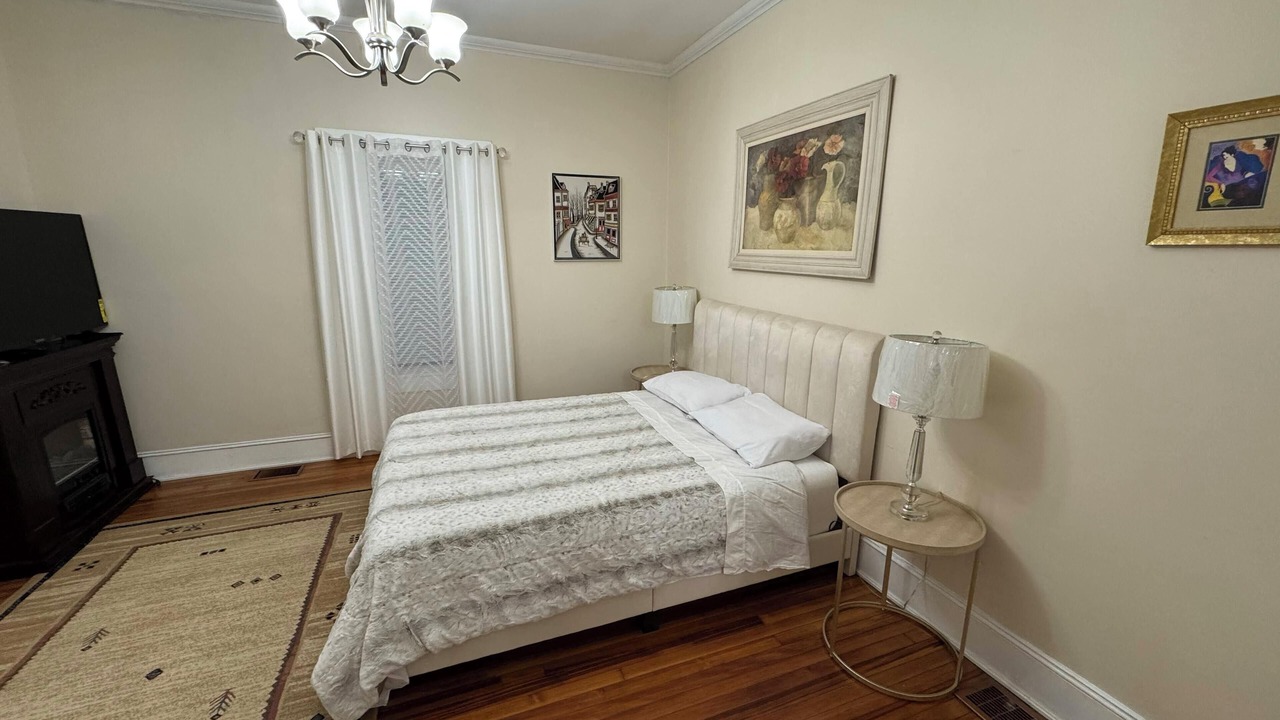 Photo of Bedroom in Newell