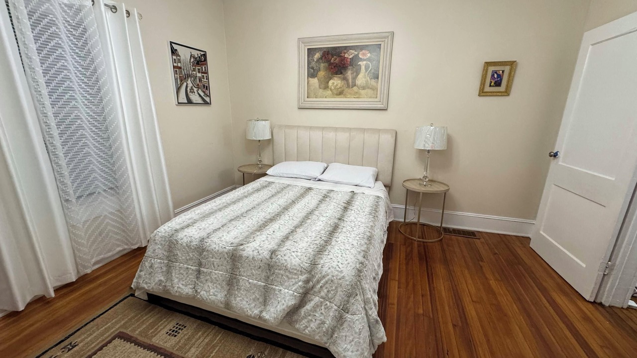 Photo of Bedroom in Newell