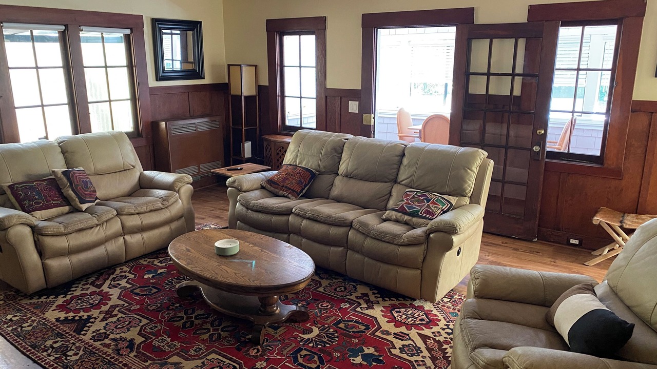 Photo of Livingroom in Guerneville