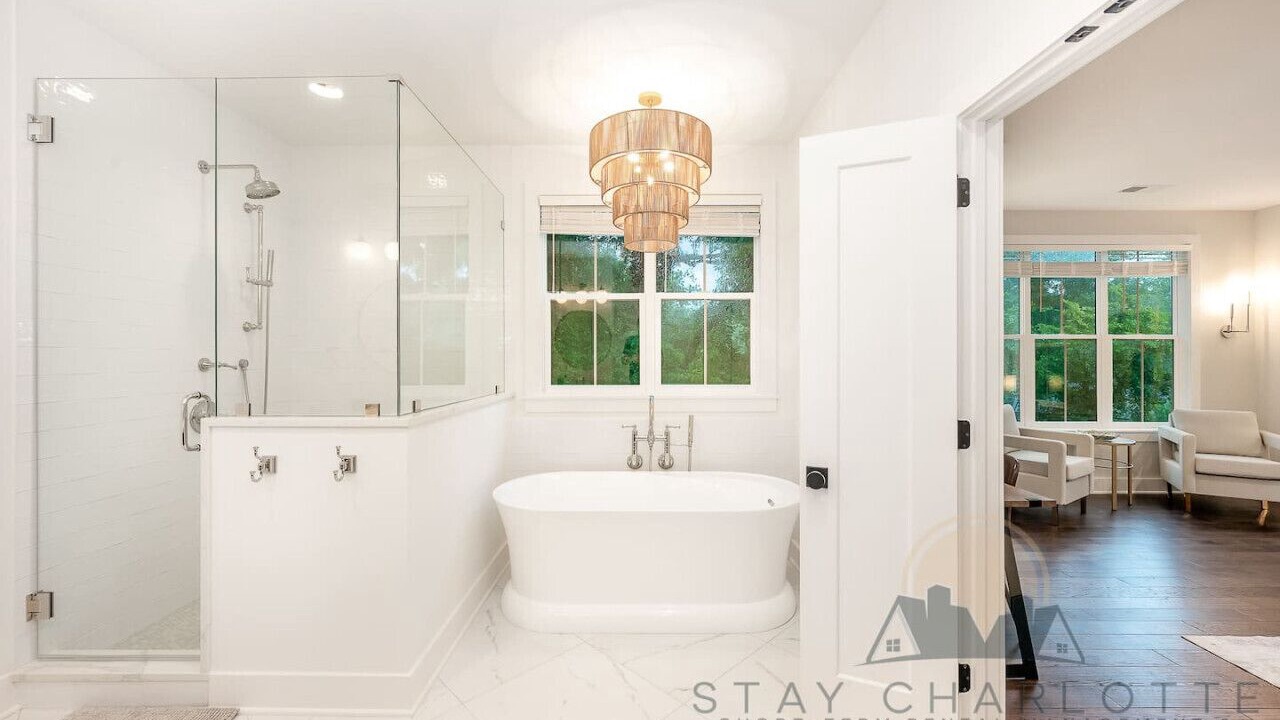 Photo of Bathroom in Enderly Park