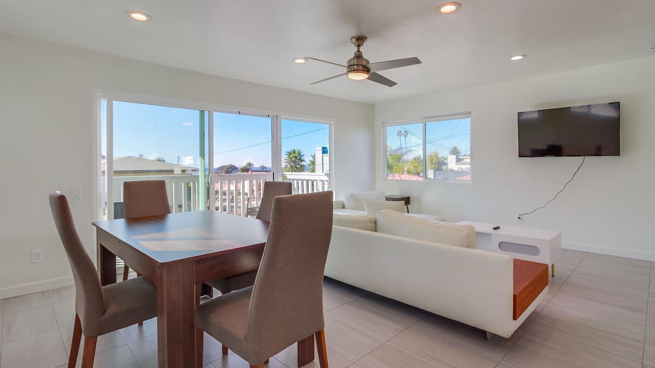 Photo of Bedroom in Village of La Jolla