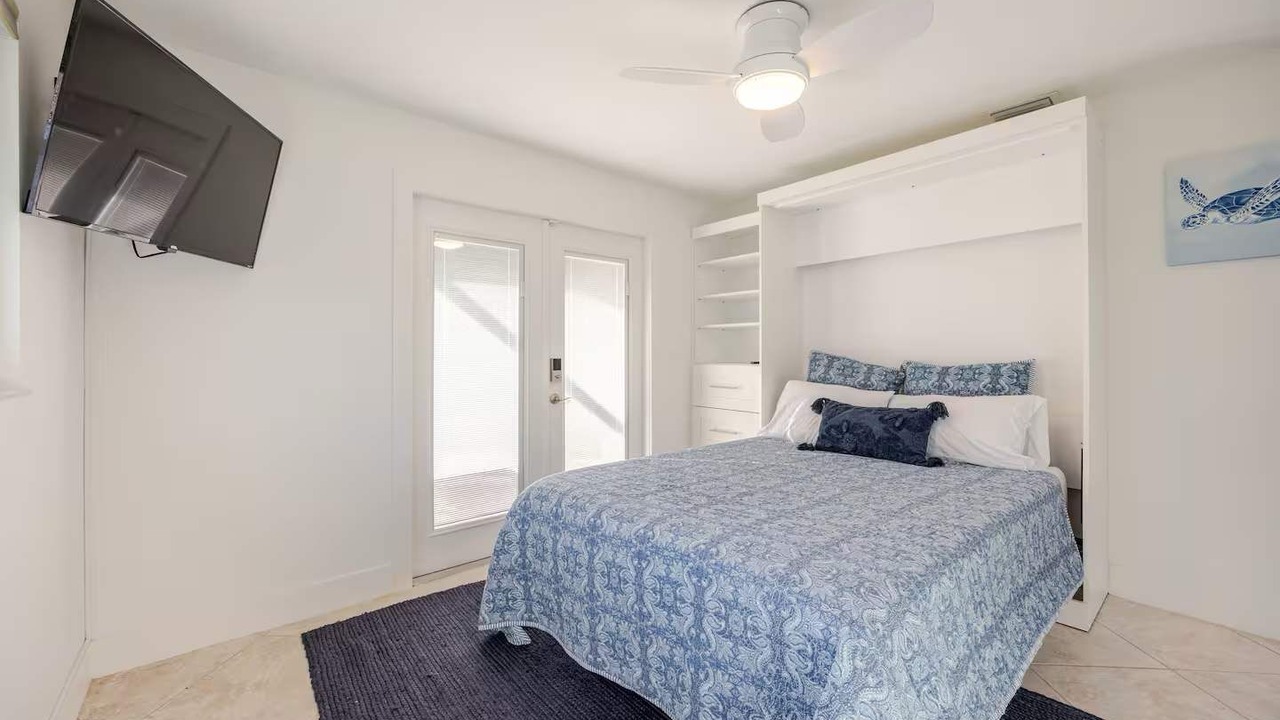 Photo of Bedroom in Eight Lakes