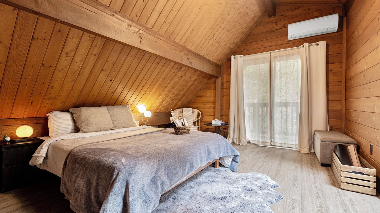 Photo of Bedroom in Town Center