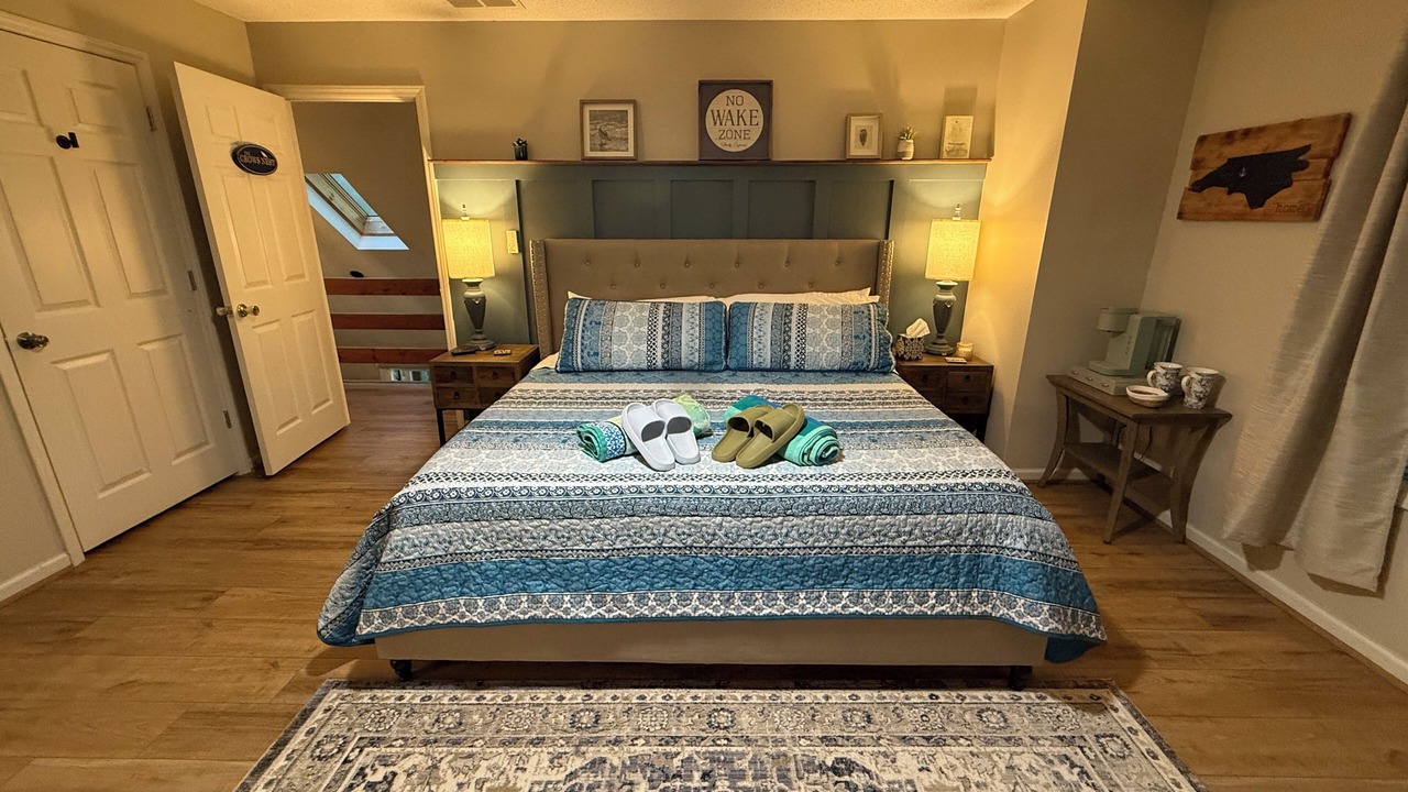 Photo of Bedroom in Southmont
