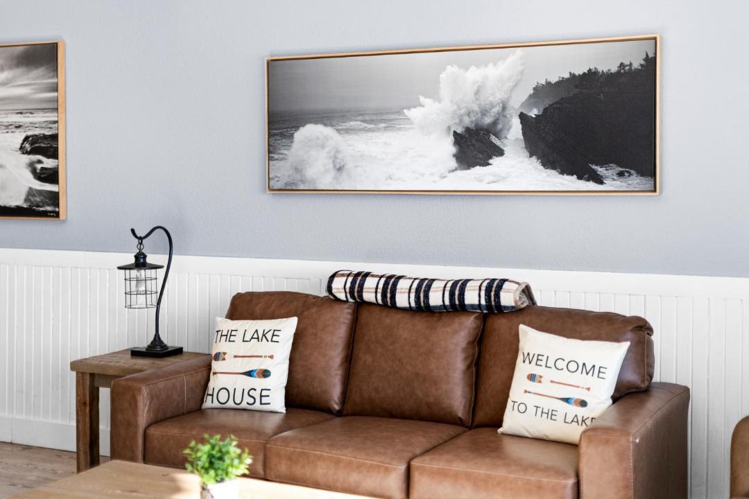 Photo of Livingroom in Two Harbors