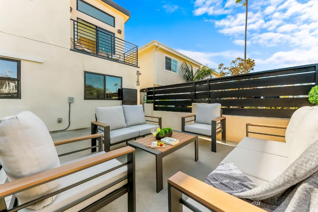Photo of Patio Balcony in North Pacific Beach