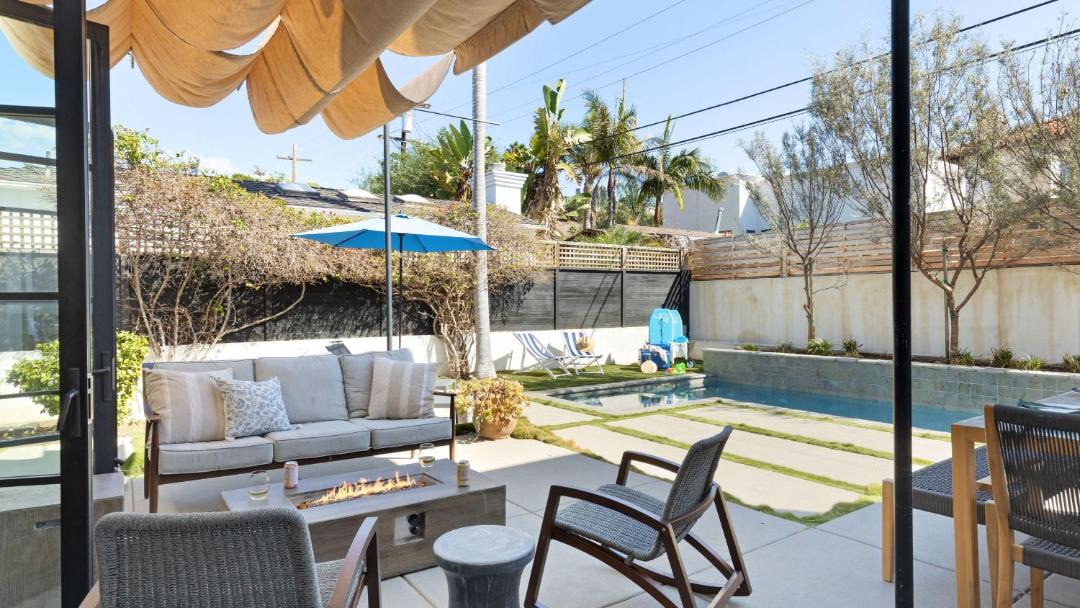 Photo of Patio Balcony in Beach Barber Tract