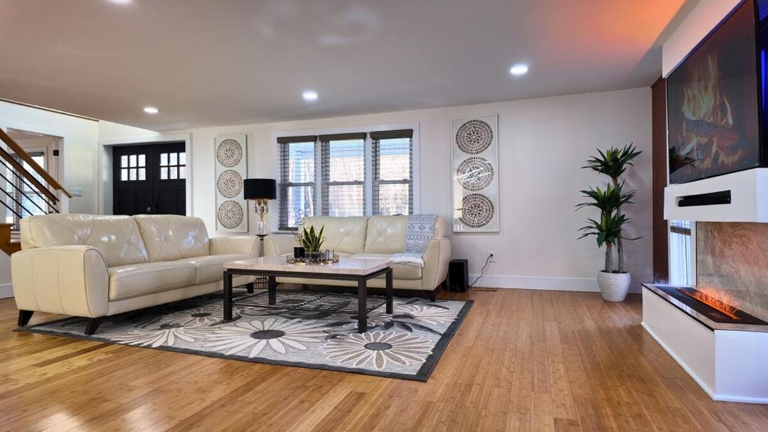 Photo of Livingroom in Round Top